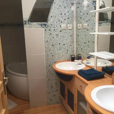 Cosy, Calme Et Authentique Au Coeur De Lägenhet *